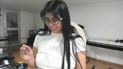 Katie   online show from May 21, 7:23 pm