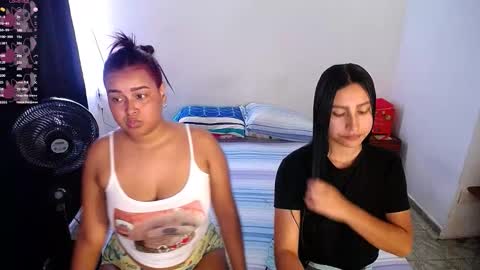 aisha_stacey0410 online show from November 8, 6:46 pm