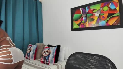 Aisha online show from January 7, 12:31 pm