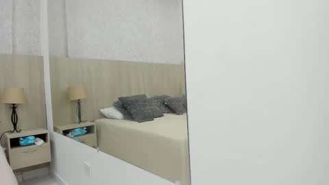 Aisha online show from February 8, 3:32 am