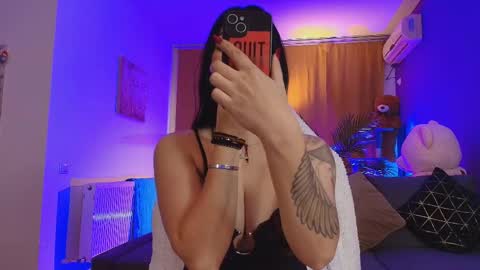 Lora online show from October 7, 9:14 am