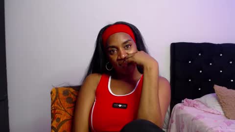 Aisha online show from December 1, 8:00 pm