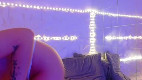 Aisha online show from October 7, 5:23 am