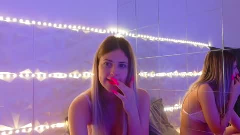 Aisha online show from October 17, 5:21 am