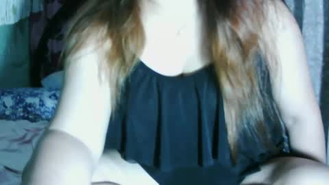 Snapshot of aislahrose chatting on January 15, 3:33 am rosie online show from January 15, 3:33 am