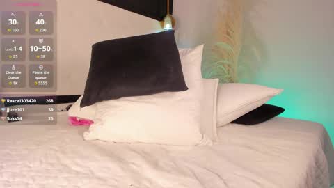   online show from May 30, 12:52 am