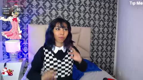 A K A N E  U W U online show from December 6, 11:54 am