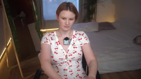 Snapshot of akaneiro_demon chatting on December 18, 1:34 pm Akaneiro online show from December 18, 1:34 pm