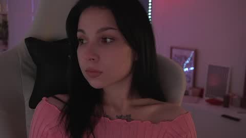 Akaruiiii online show from April 2, 3:15 am