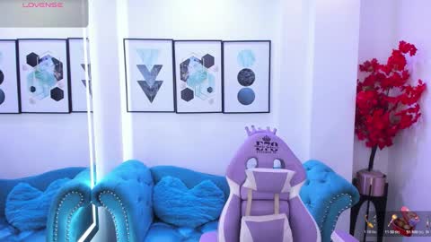 Azaka  online show from March 2, 12:34 pm