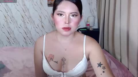 akiragirl_ online show from May 23, 11:36 pm