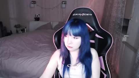 akirahartyx online show from November 11, 3:42 pm