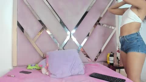 akiraht online show from October 18, 10:11 pm