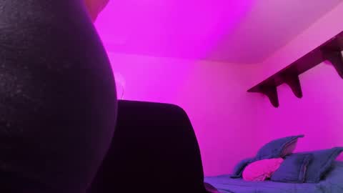 Alaiiaa  online show from October 1, 7:08 pm