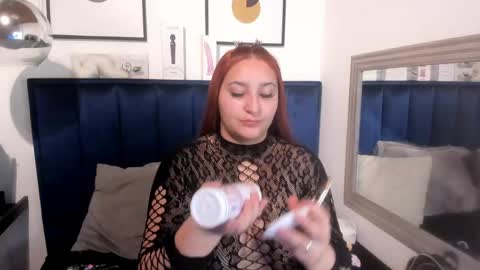 Alaia Carter online show from May 12, 2:31 am