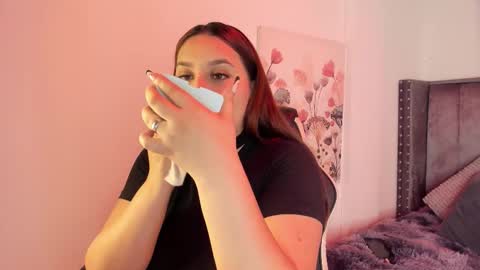 Alaia Carter online show from December 2, 4:58 am