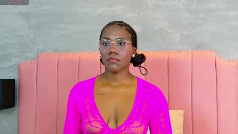 alaia_colins online show from May 5, 2:25 am