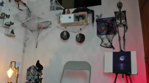 Alaia online show from October 18, 10:55 pm