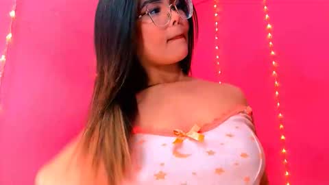  Alaiia  online show from January 13, 6:30 am