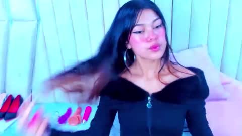 alana_deivis online show from May 26, 2:55 am