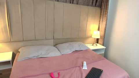 alana_gv online show from May 5, 6:33 pm