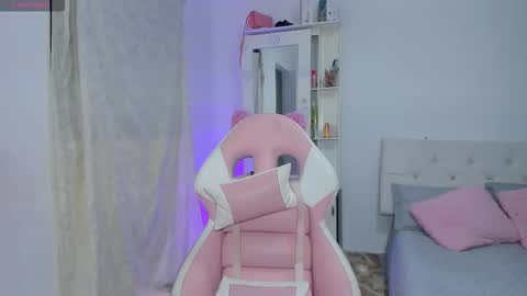 Alana. online show from February 14, 5:31 am