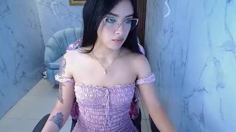 Alana online show from October 21, 1:37 pm