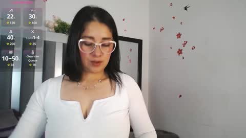 Alana  online show from October 24, 12:01 pm