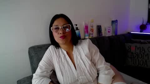 Alana  online show from February 26, 7:57 pm