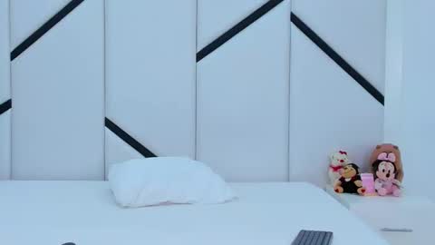 Alana online show from September 13, 2:03 pm