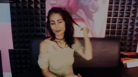 Snapshot of alanadelray chatting on October 23, 8:20 am alanadelray online show from October 23, 8:20 am