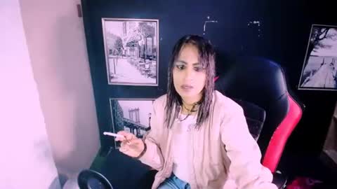 alanadelray online show from November 24, 7:32 am