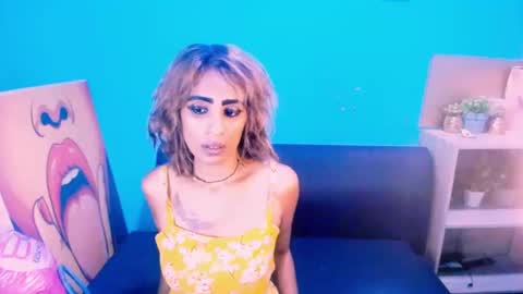 Snapshot of alanadelray chatting on February 9, 6:54 am alanadelray online show from February 9, 6:54 am