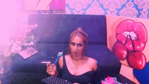 Snapshot of alanadelray chatting on February 27, 8:28 am alanadelray online show from February 27, 8:28 am