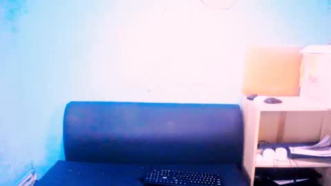 Snapshot of alanadelray chatting on March 5, 7:05 am alanadelray online show from March 5, 7:05 am