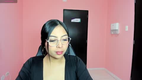 alanapetterson online show from December 10, 12:49 pm
