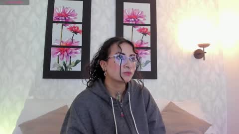  Alana Whitte  online show from December 22, 11:46 am