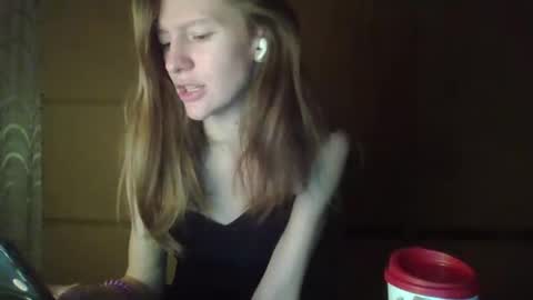 Elisa online show from March 2, 10:34 pm