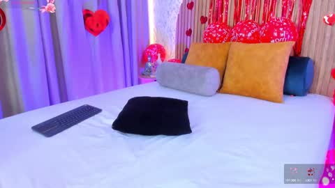 Alanna  online show from February 15, 1:31 am