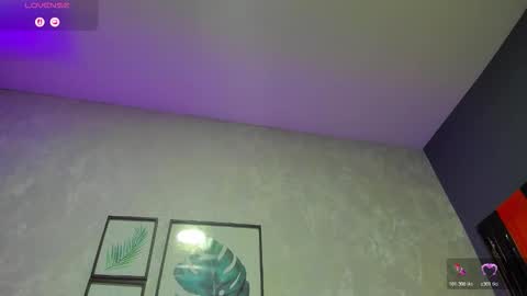 Alanna  online show from October 27, 3:02 am