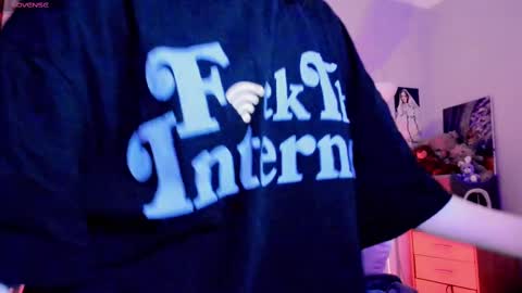 alaska_chan_ online show from February 9, 6:05 pm