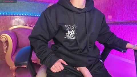 Aleja Online  GTM-5 700 1400 online show from November 3, 12:53 pm