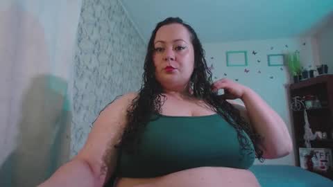 Snapshot of aleia_taylor chatting on December 20, 8:28 am aleia taylor online show from December 20, 8:28 am