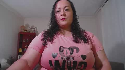 Snapshot of aleia_taylor chatting on September 12, 3:51 am aleia taylor online show from September 12, 3:51 am
