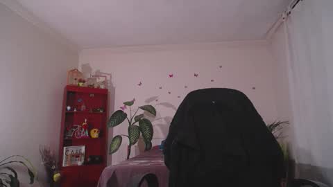 Snapshot of aleia_taylor chatting on September 30, 3:56 am aleia taylor online show from September 30, 3:56 am