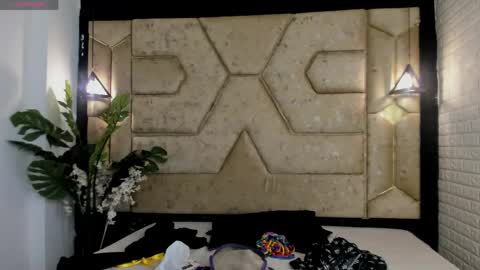 aleja__slav3 online show from May 15, 9:28 pm
