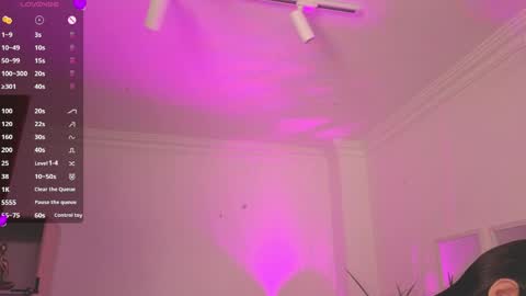 Alejandra online show from May 1, 11:24 am