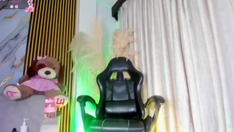CUTE ALEJA online show from May 25, 11:15 pm