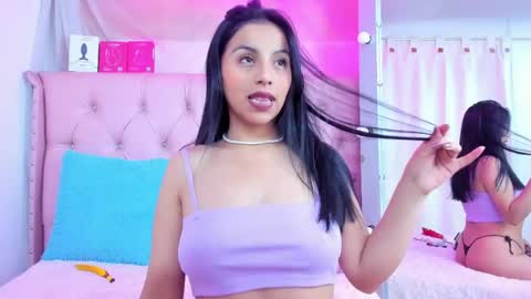 alejandra_lee19 online show from May 23, 2:43 am