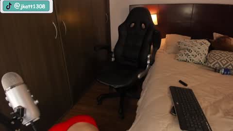 Alejandra online show from January 21, 5:30 pm